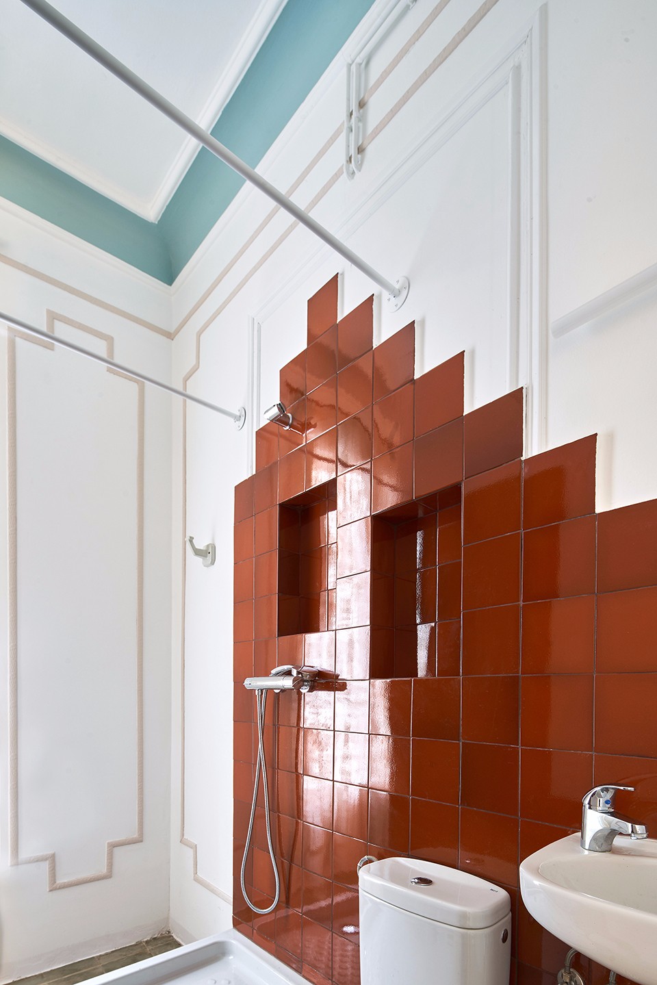 巴塞罗那ATABLE,II住宅:将桌子作为住宅的中心