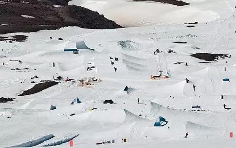 雪季过去怎么能不化,雪季结束了还在滑