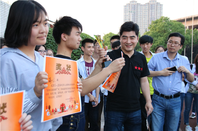 省锡中排球比赛,省锡中篮球赛