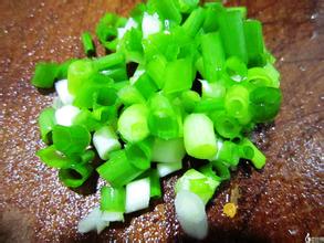 只吃两餐不吃肉,只吃2顿饭其余什么都不吃