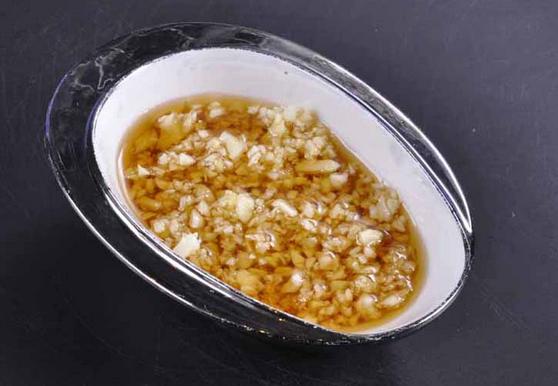 只吃两餐不吃肉,只吃2顿饭其余什么都不吃