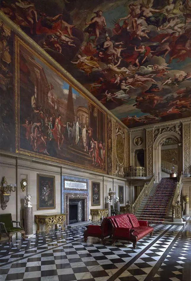 因为去了这些地方，GUCCI做出了“米兰恐怖故事”