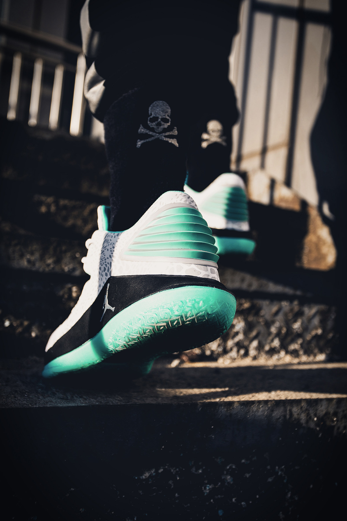 开箱上脚耐克篮球鞋,第一双airjordan正代鞋款在中国