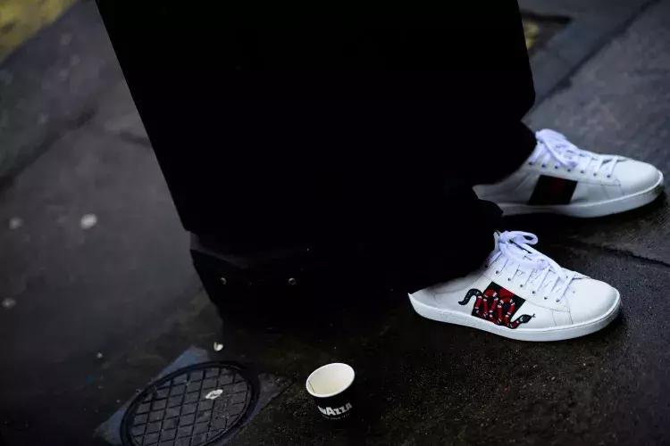 小白鞋开启3.0时代