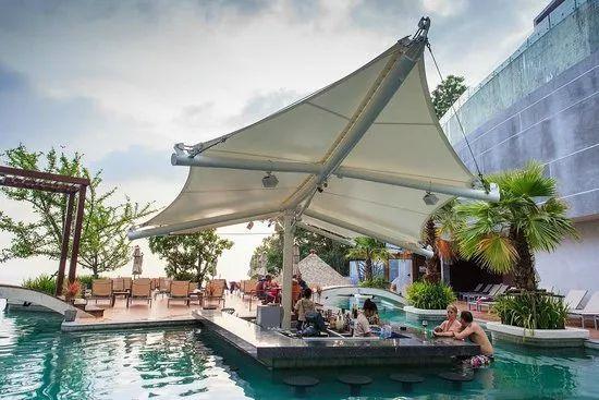 普吉岛出门就是海滩的酒店,家庭旅游普吉岛酒店哪家好