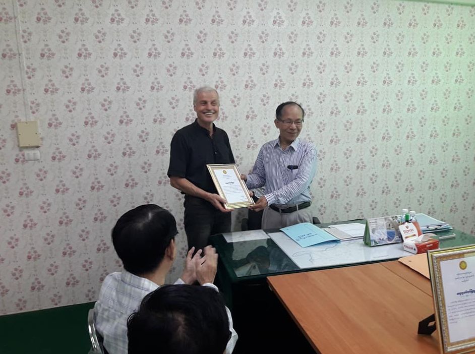 这群德国美女帅哥在掸邦的善举感动所有人！