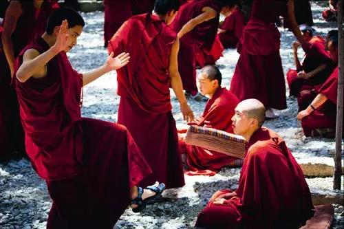 仓央嘉措命中注定天意难违,仓央嘉措世间事原文