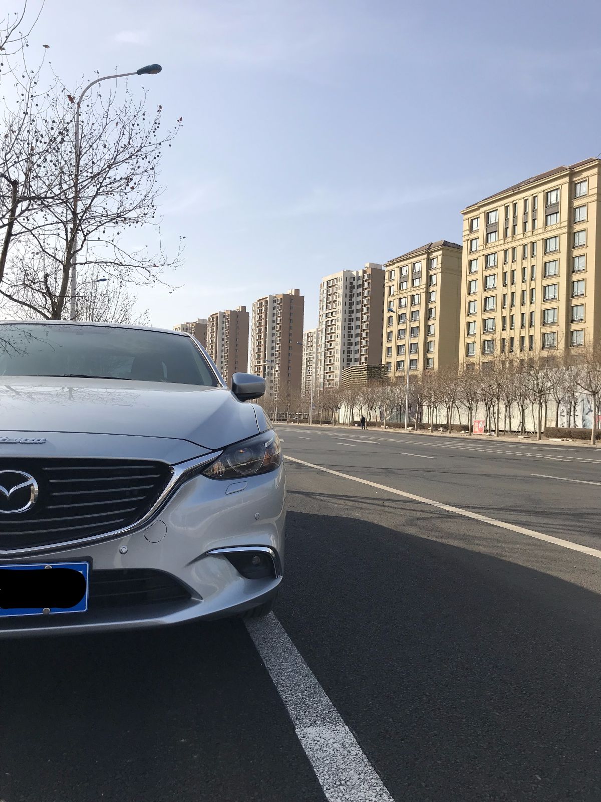 18款银色阿特兹2.5尊崇版二手车,银色阿特兹实车