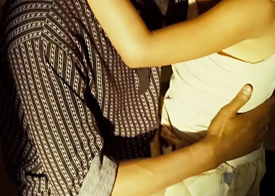 “我爸在我*体下**里放过什么”，这场展览，看过的人都沉默了！