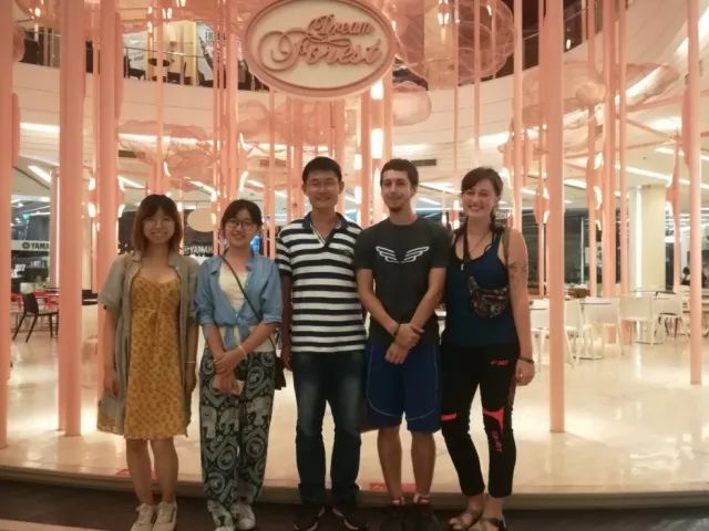 君行体验官专栏丨他在佛之国度，邂逅了一场浪漫