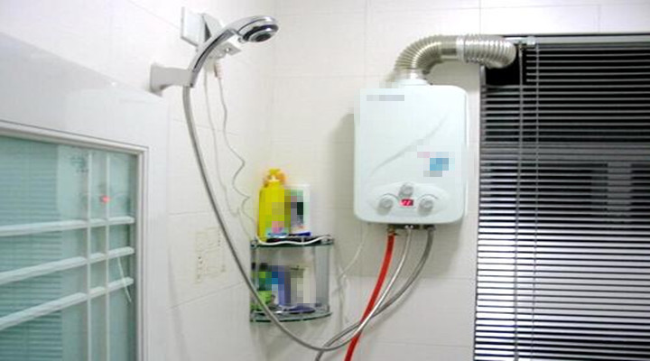 V早报:4995元货款退到走秀网账户被“冻结”客服回应正陆续审核