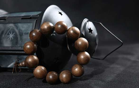 树籽类文玩手串哪个值得玩,文玩核桃手串排行榜前十名