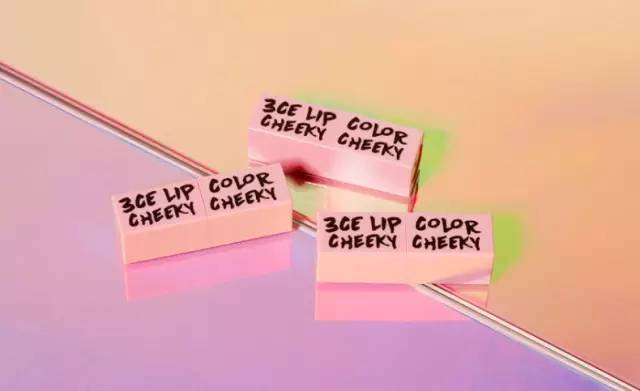 3celaydown口红试色,3ce透明亚克力口红murmuring试色