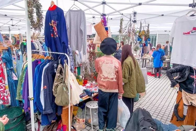 你肯定不知道，2件ZARA的钱能买一身CHANEL