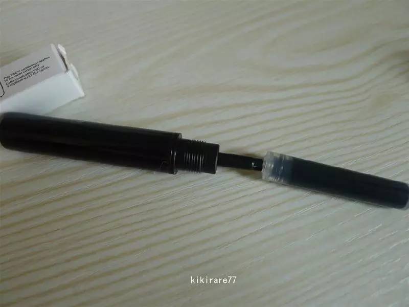 植村秀眼线笔晕染图片,植村秀眼线笔为什么不上色