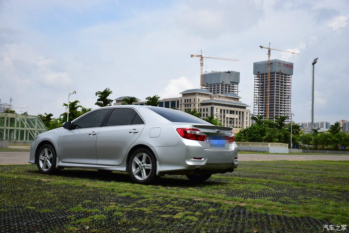 七代凯美瑞4万公里无毛病，日系车里最经典耐用车