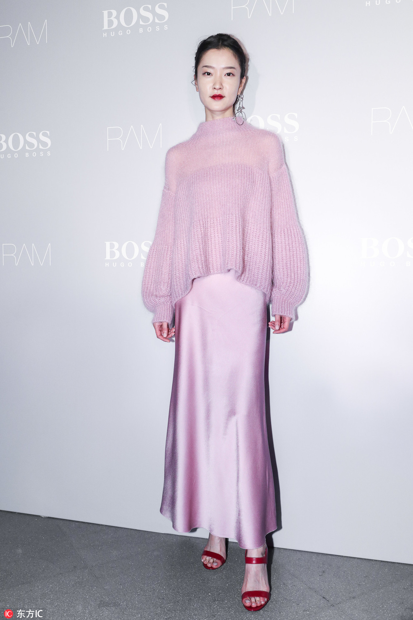 蔡依林丸子头发色,蔡依林花格子