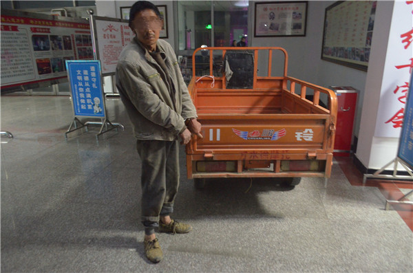 60岁的老人撞死人逃逸,男子撞死人逃逸六年后续