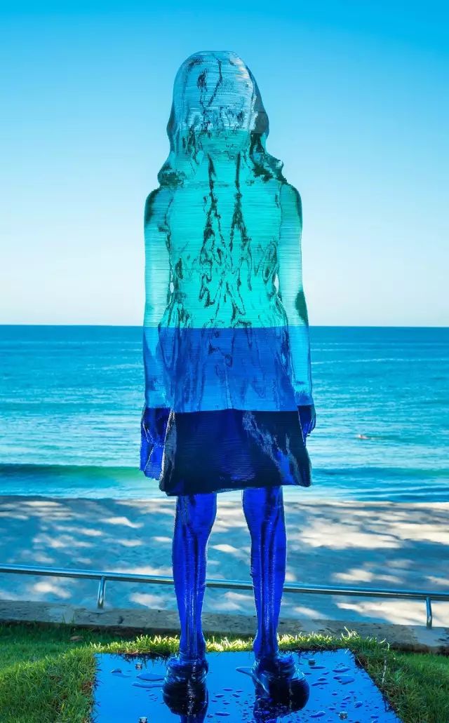 凤凰艺术｜陆蓉之：女神草间弥生，刚刚跨入89岁生日