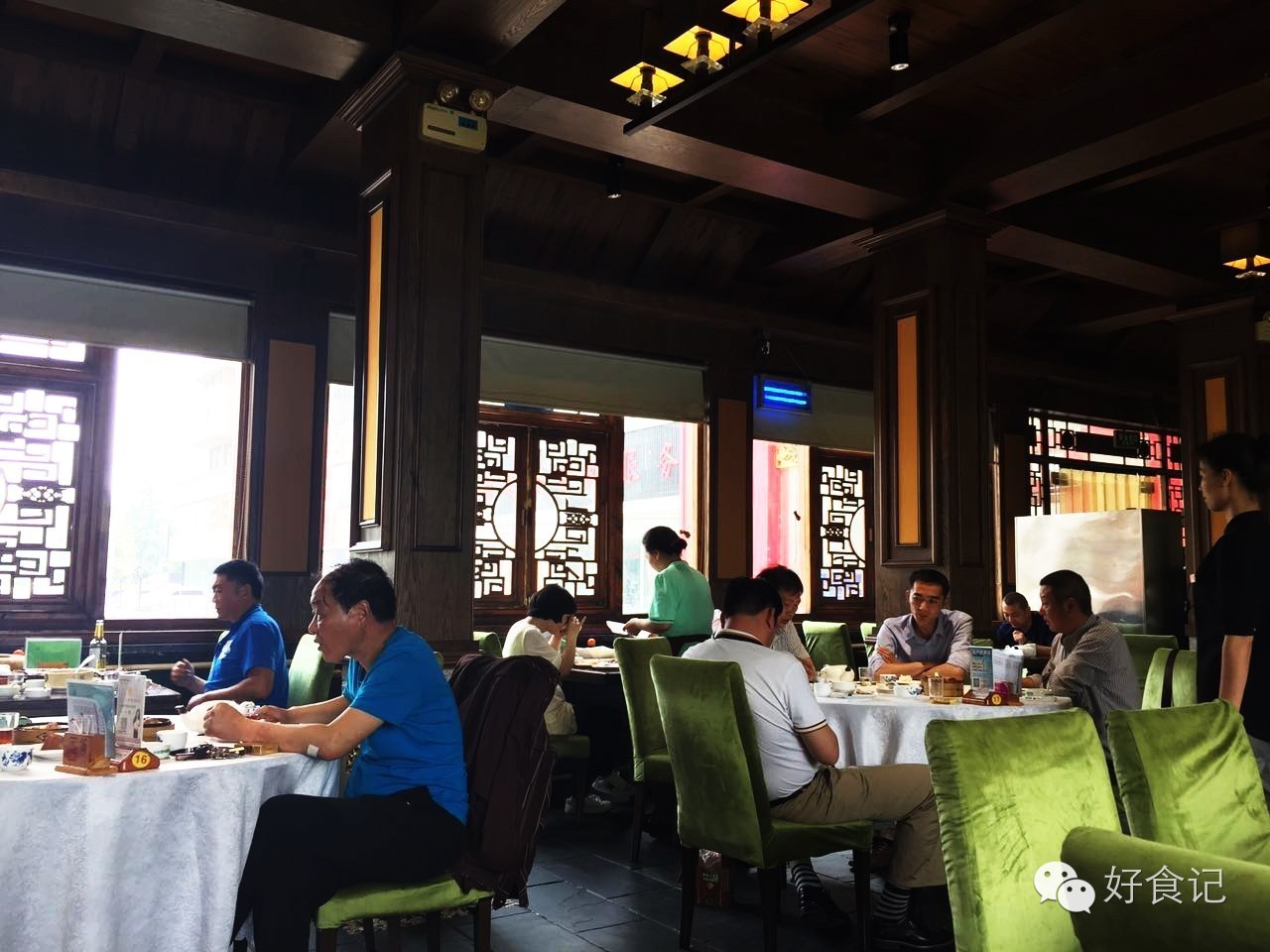 郑州有水上餐厅么,郑州水上餐厅简介