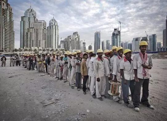 一广州人去迪拜,但最后回来哭着说