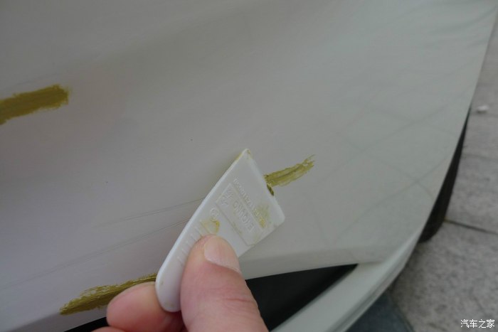 车被划伤不要再去4S店了，自己补漆十元搞定还很简单