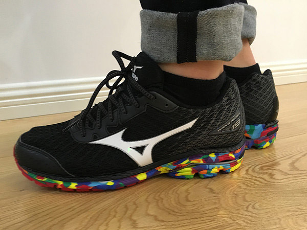 跑步不穿运动装备,跑步不穿气垫鞋