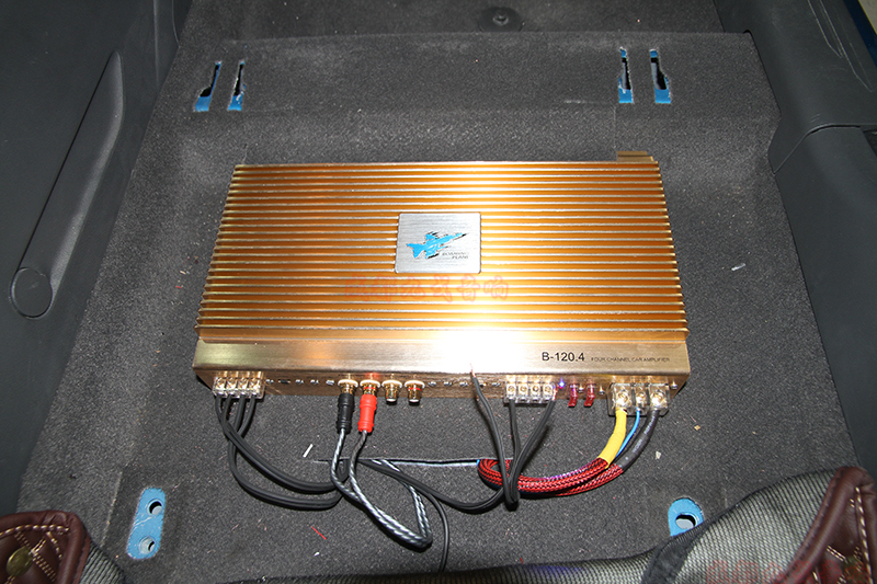 原阳雪佛兰赛欧3音响改装,雪佛兰赛欧音响升级哈曼