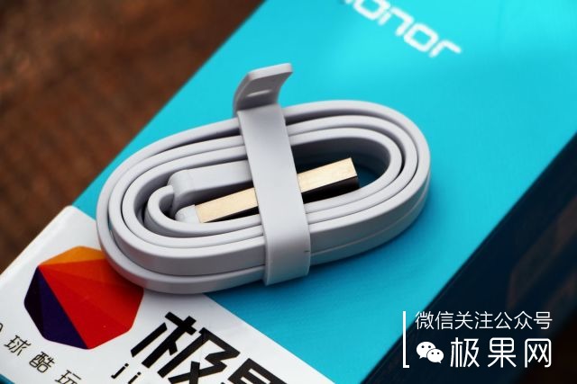 翻转吧摄像头,前后都能照出完美的照片:荣耀7i体验