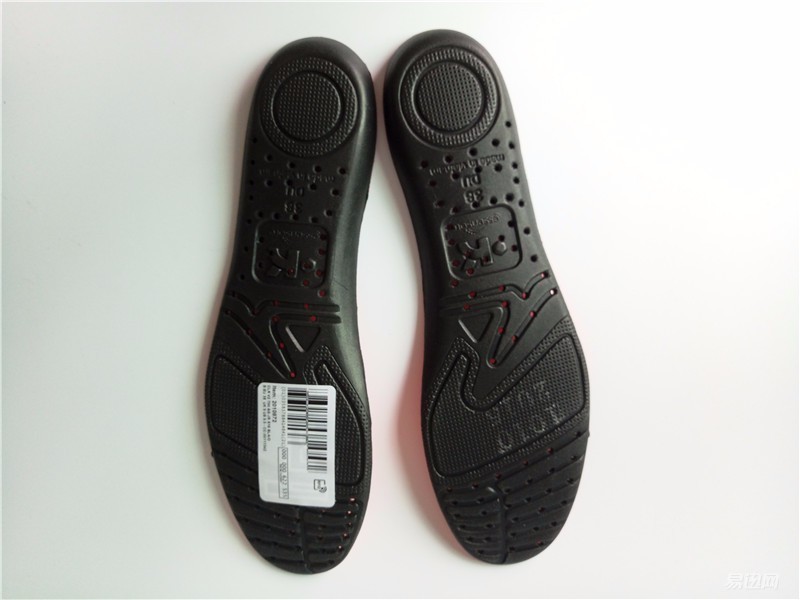 迪卡侬入门级宽脚足球鞋,迪卡侬足球鞋kipstaagility