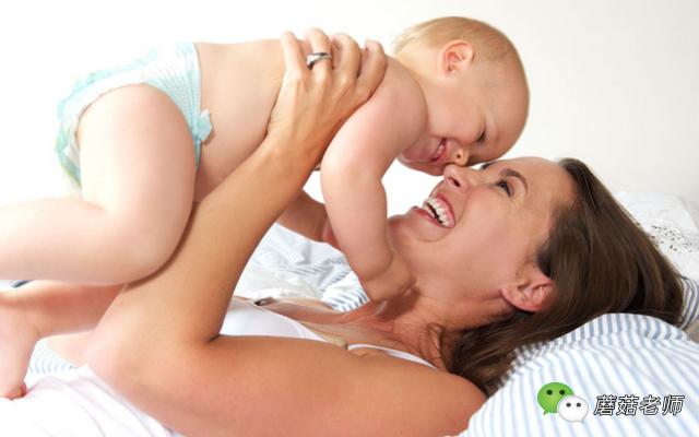 宝宝长乳牙吃奶会咬怎么办,宝宝长牙齿喂奶咬奶嘴怎么办