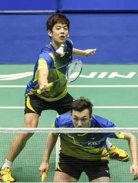 打好羽毛球的技巧和方法,打好羽毛球技巧