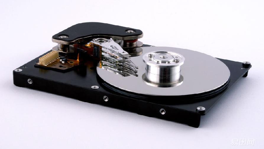 电脑卡顿是显卡问题还是内存问题,电脑卡顿加内存还是固态硬盘