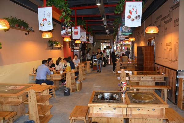 来“童少爷”又见成都名小吃体验最成都的味道