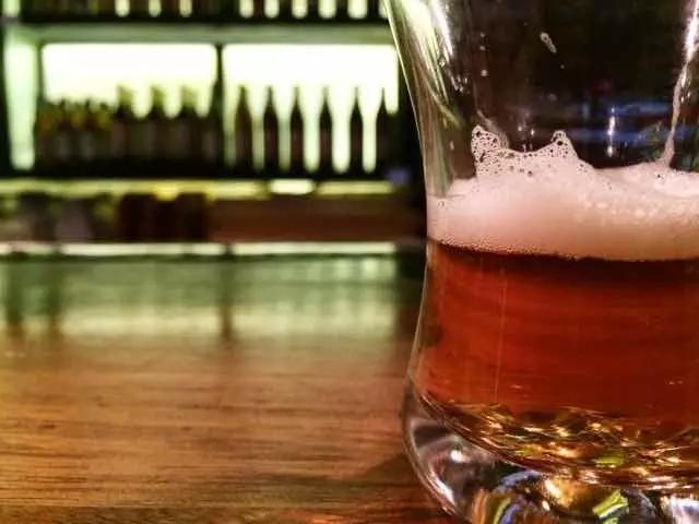 试醉|30年酒吧白泡了！直到这9瓶啤酒帮我安上装逼小马达