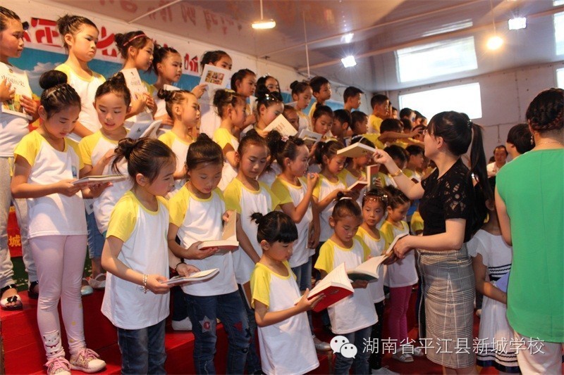 用心浇灌静待花开教师文案,教师随笔精短