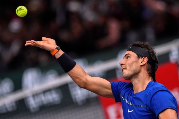 纳达尔因发球超时和裁判争论,纳达尔美网发球