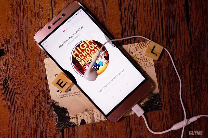 乐2什么时候发布的,乐2值多少钱