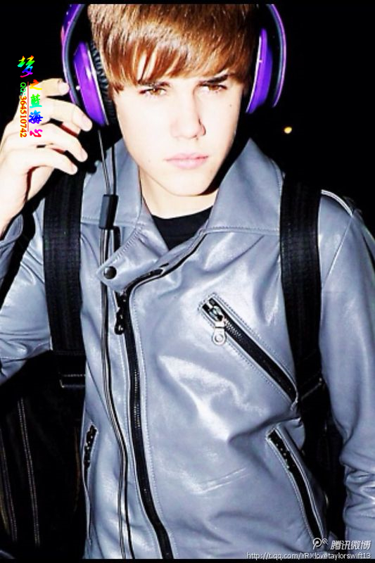 贾斯汀比伯戴头戴式耳机,比伯戴beats耳机