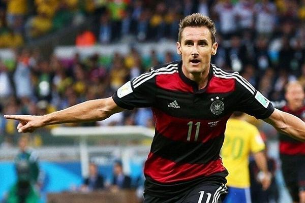 一球成名励志,一球成名守门员