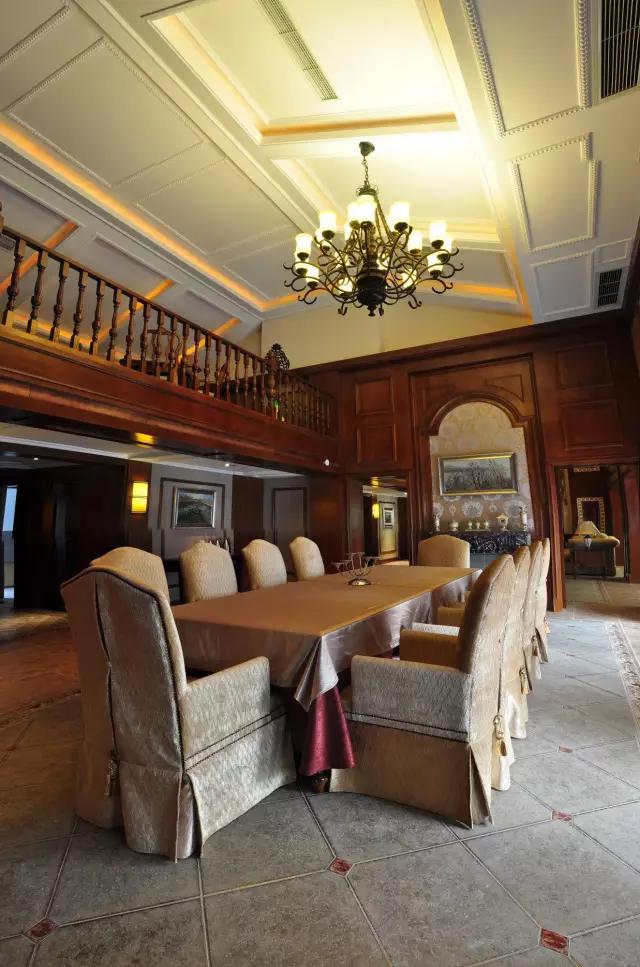 普通人买不起的奢侈品,高端餐饮会所的消费群体