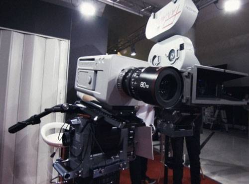 这部昆式B级大片看10遍才过瘾，每次都让你嗨飞起来