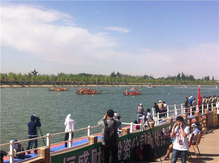 重回巴彦淖尔：八百里河套我用三天走过，十四年之痒我于一夕安放