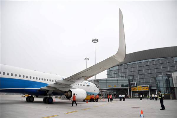白云机场t2航站楼开放时间,白云机场站什么时候建成启用