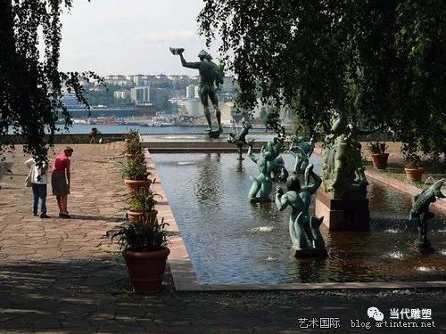 米勒斯,米勒斯雕塑