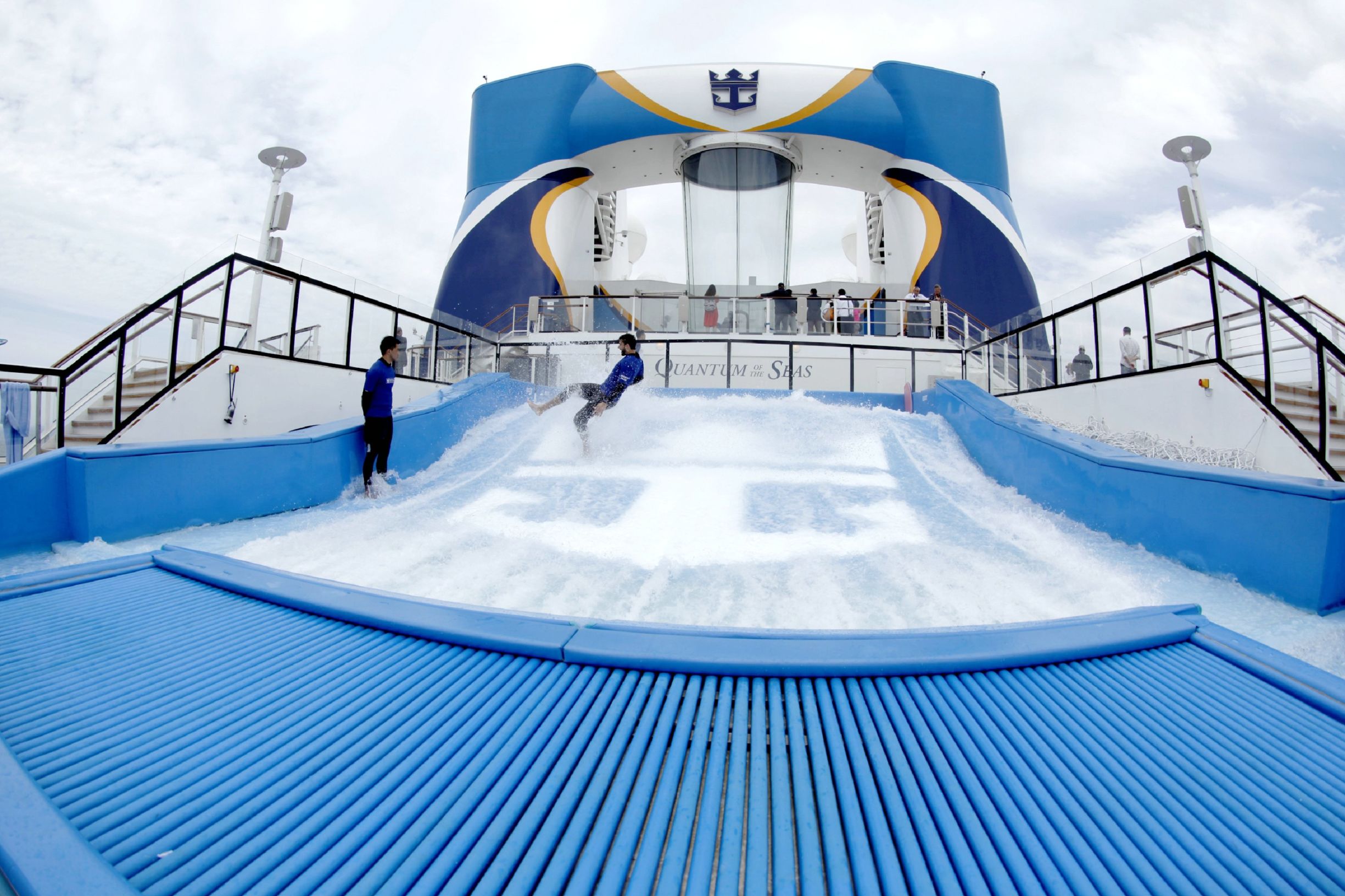 海洋量子号消费攻略,海洋量子号自由行攻略