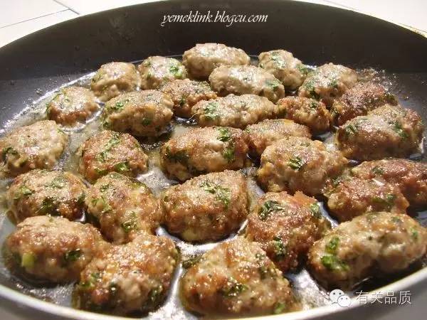 欧洲杯中场|各国粉丝在吃啥？