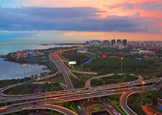 海口一座不需要滤镜的城市,海口一线海景