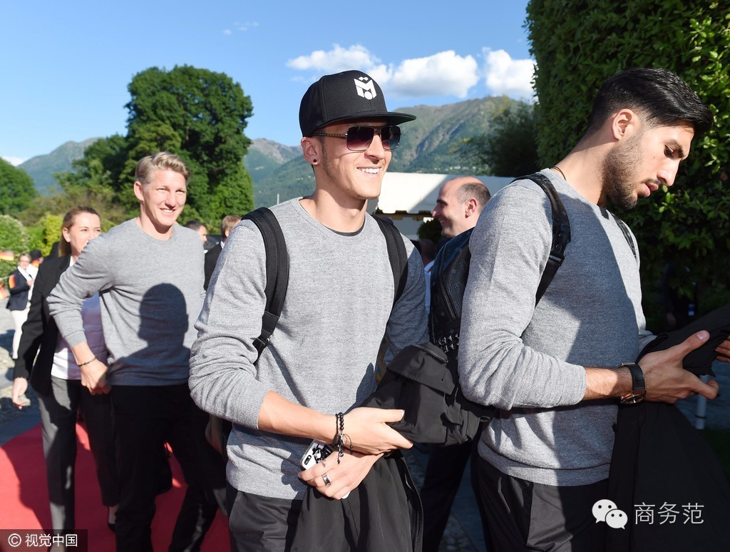 欧洲杯各大球队队徽和名称,欧洲杯各队穿什么颜色球衣