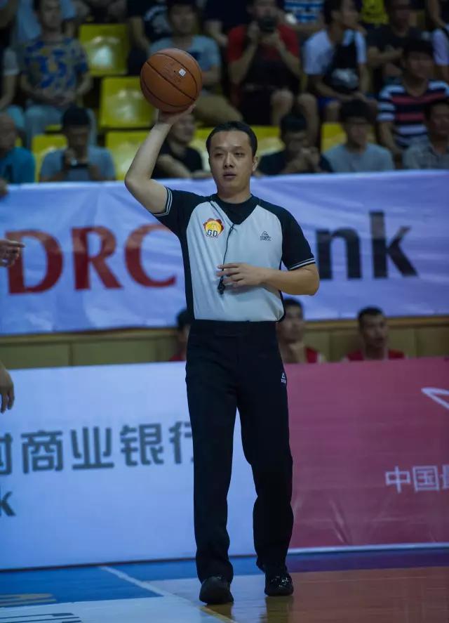 2016—2017赛季CBA骨干裁判培训,广东省五人行!
